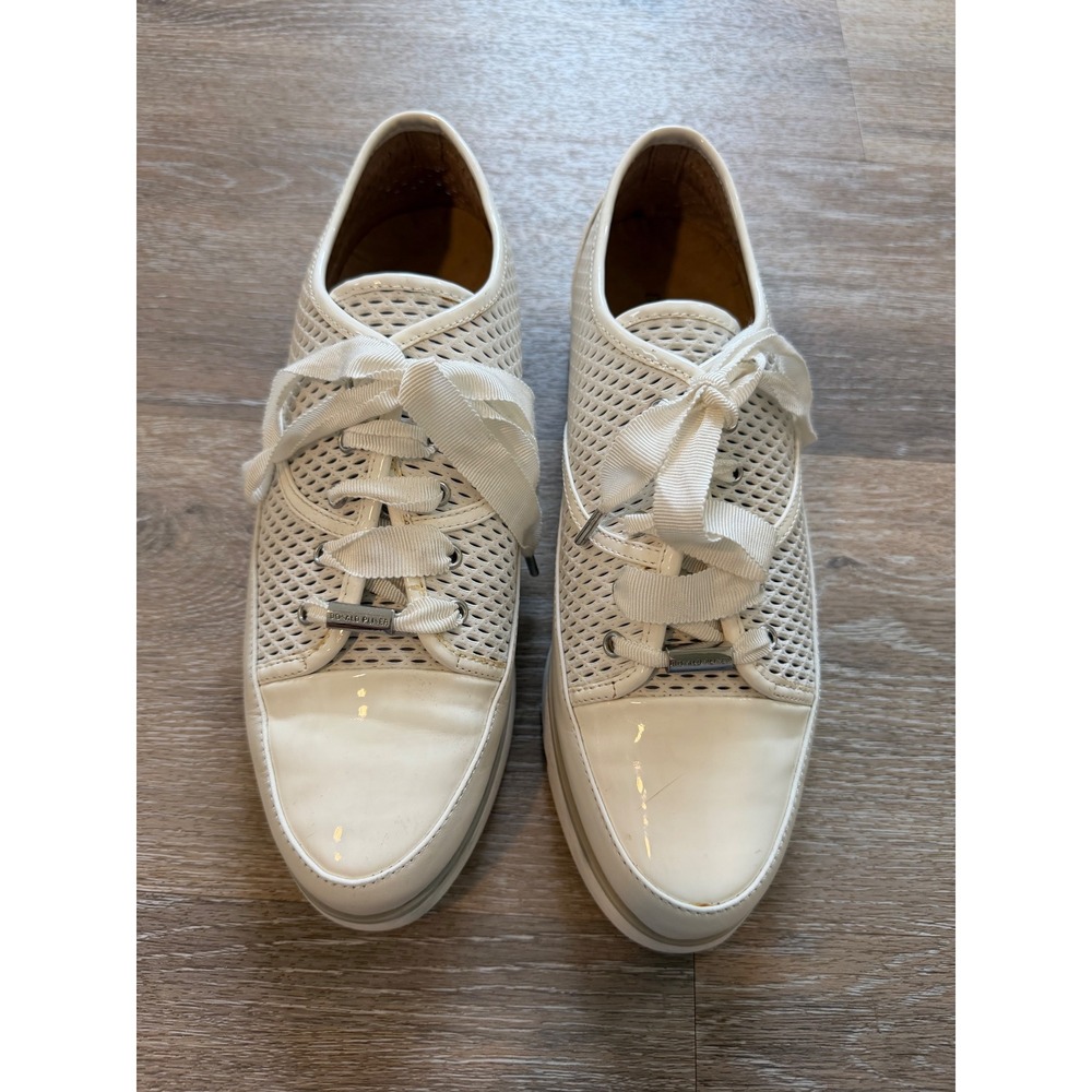 Donald Pliner White Perforated Leather Platform Sneakers Patent Toe Womens 7